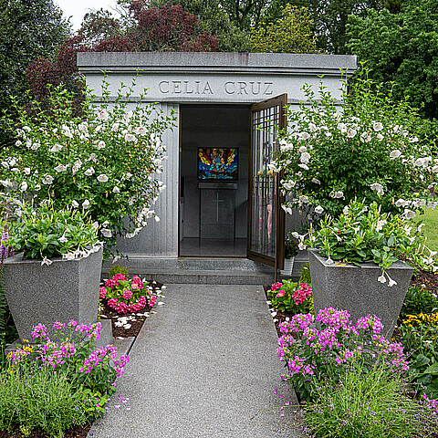 Tumba de Celia Cruz