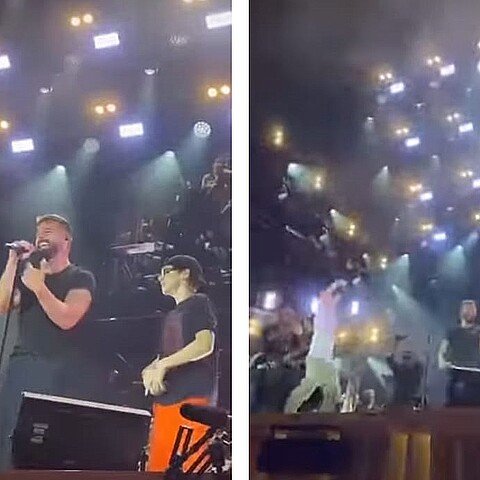 Los mellizos del cantante boricua lo sorprendieron sobre el escenario