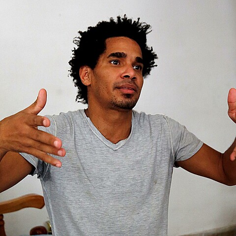 Otero Alcántara termina huelga de hambre