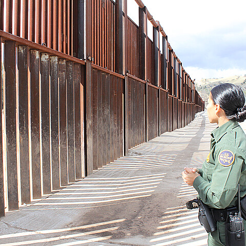 Border Patrol agent 