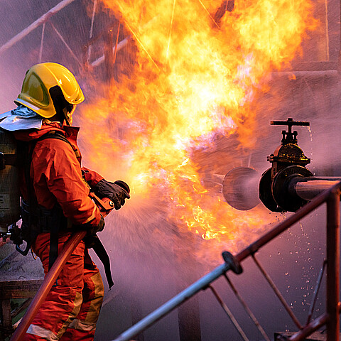 Fire in an oil rig 
