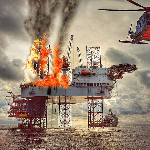 Plataforma petrolera incendio
