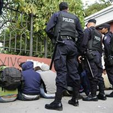 Police in El Salvador 