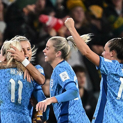 Victoria de Inglaterra y pase a la final