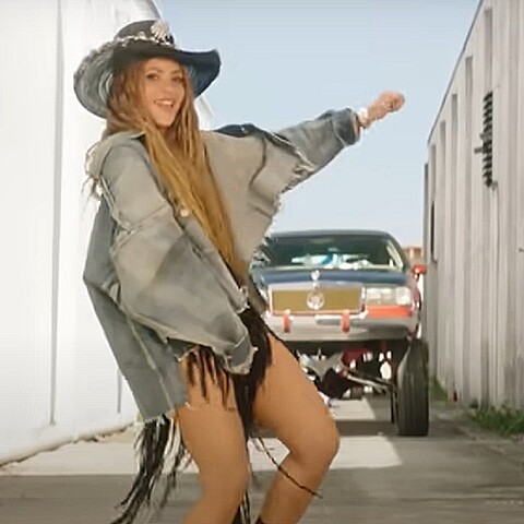 La artista colombiana reventó las redes con su nueva canción 