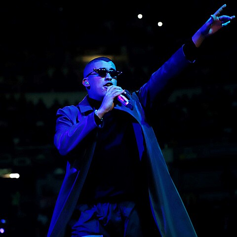 El cantante boricua Bad Bunny ofrece un concierto en el Coliseo de Puerto Rico, en San Juan (Puerto Rico). Imagen de archivo. 