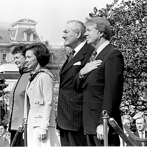Audrey Callaghan, Rosalynn Carter, PM James Callaghan of the UK, and U.S. President Jimmy Carter in Washington, D.C. on March 10, 1977