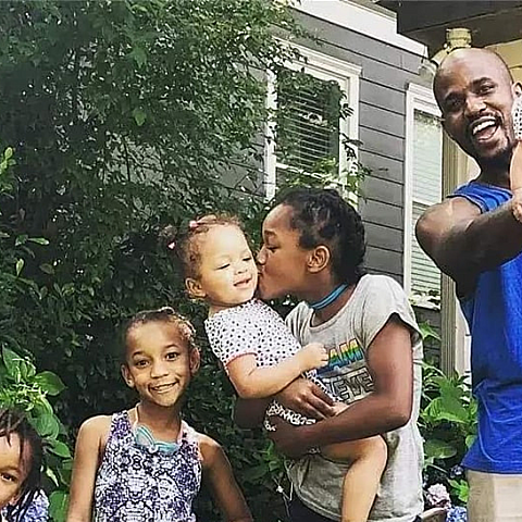 El actor murió junto a tres de sus hijos en un accidente de tráfico 