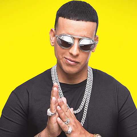 El reguetonero habló en Instagram de la enfermedad de su padre  