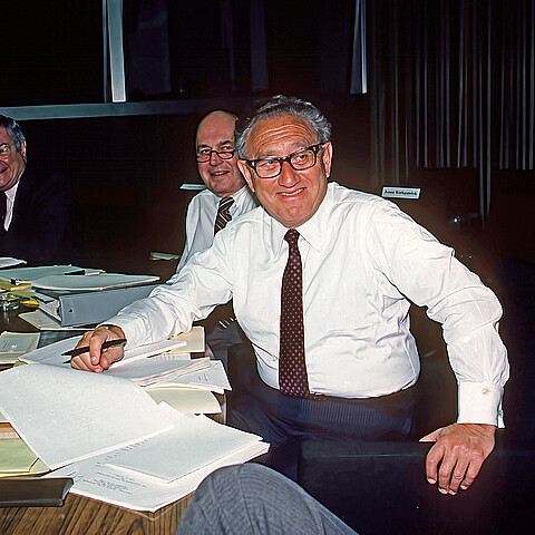 Jan. 6, 1983 Former Secretary of State Henry Kissinger, chairman of President Reagan's Bipartisan Commission on Central America, presides over a meeting at the State Dept.