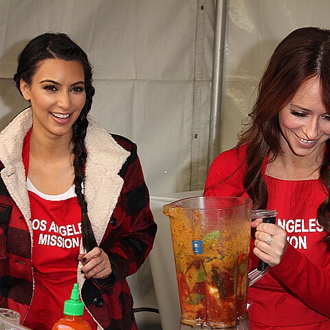 Jennifer Love Hewitt with Kim Kardashian in 2011