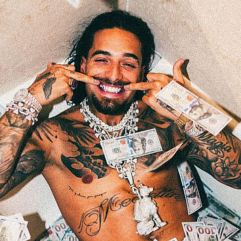 Maluma presumió su fortuna en las redes sociales 