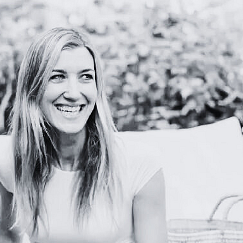 La mujer de 39 años murió tras caer de un balcón 