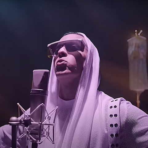 El artista urbano compartió un nuevo tema musical 