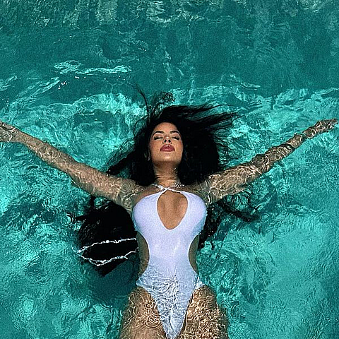 La influencer cubana enamoró a todos en sus redes 