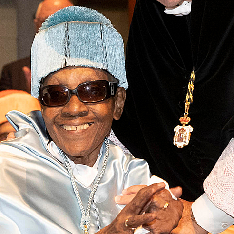 Maryse Condé en el acto de su investidura como Doctora Honoris Causa de la Universidad española de Murcia. 