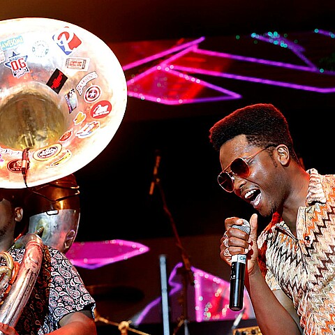 Cimafunk se convirtió en el primer artista cubano en presentarse en Coachella