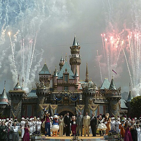 El parque de atracciones de Disney en su aniversario 50