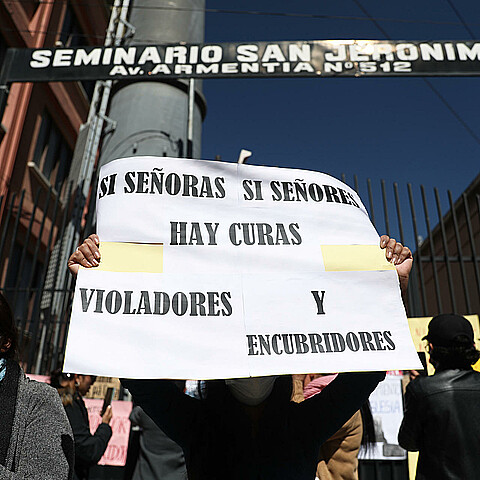 Un sacerdote boliviano es sentenciado por abuso sexual a una joven