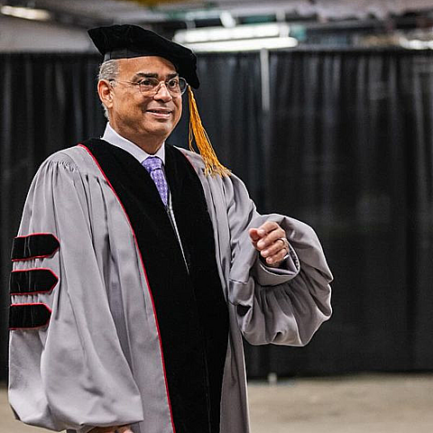 El artista boricua dijo estar orgulloso y feliz con su nuevo título 