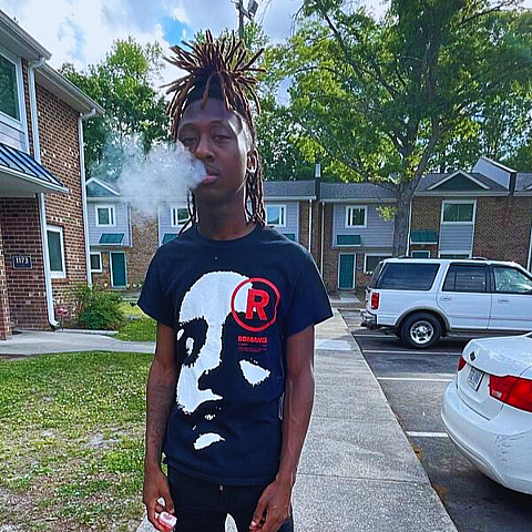 El rapero se disparó accidentalmente mientras transmitía en TikTok