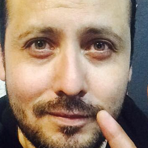 Los agentes están en la investigación de la muerte del artista chileno