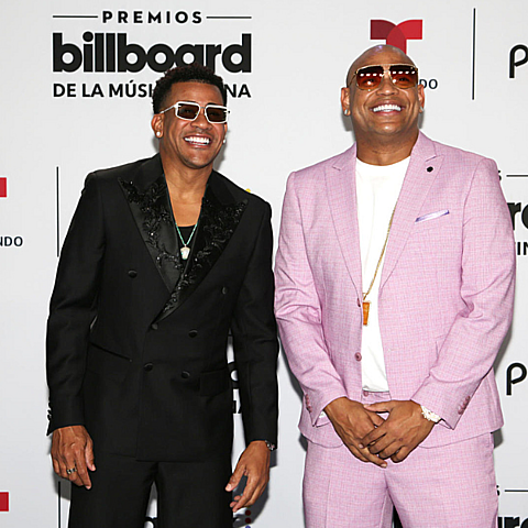 El dúo cubano Gente de Zona, Randy Malcom (i) y Alexander Delgado (d), posan en una foto de archivo. 