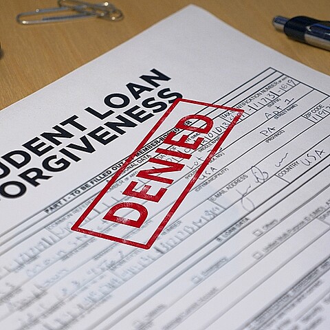 Prestamos estudiantil denegado