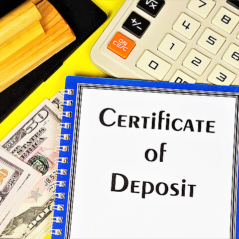 Un certificado de depósito (CD)