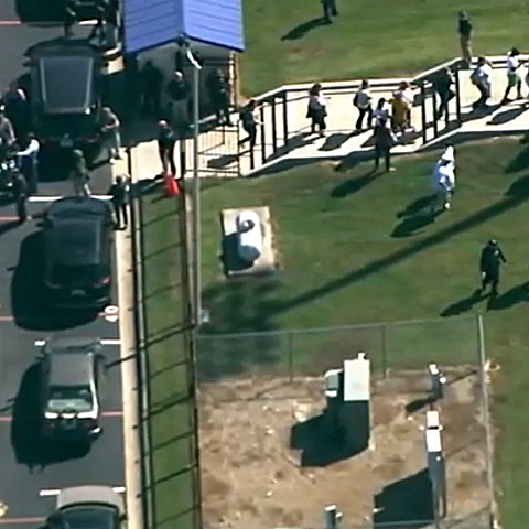 Un tiroteo en un instituto de Georgia dejó "varias víctimas", según reportes