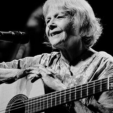 La cantautora cubana falleció en La Habana a sus 90 años