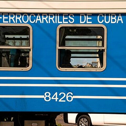 Tren descarrilado en Cuna, abril de 2025