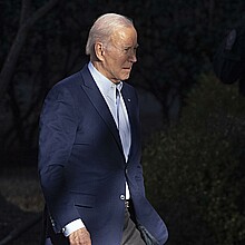 Demócrtas se opnen a política migratoria de Biden