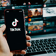 Icono de la aplicación Tik Tok en la pantalla del iPhone