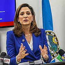 Congresista cubanoamericana María Elvira Salazar