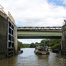 Boat tour in Erie Canal 