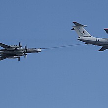 Aviones risos cerca de Añaska