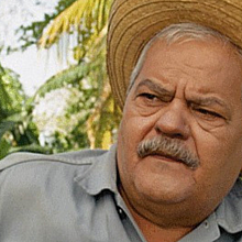 El actor cubano está en su casa recuperándose de un fuerte dolor 