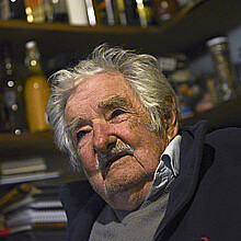 El expresidente José Mujica anunció este lunes que tiene un tumor en el esófago. 