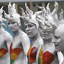Miembros de la comunidad LGTB en el desfile por la celebración del Día del Orgullo Gay por Bogotá, Colombia. 