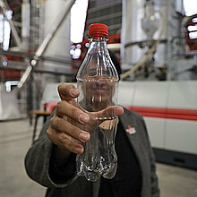 Chile cuenta con la primera planta sostenible de reciclaje de botellas de plástico