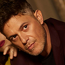 Alejandro Sanz desnuda su alma en el tema "Palmeras en el jardín"