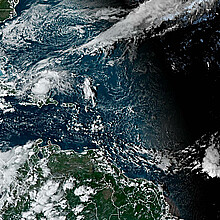 El centro de la tormenta meteorológica se mueve lentamente sobre Cuba