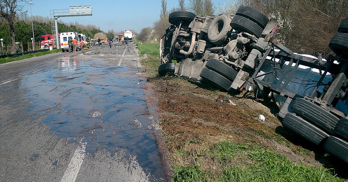 Nitric acid spill in Arizona leads to evacuation, shelterinplace
