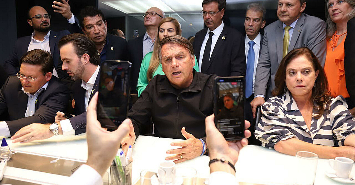 Bolsonaro Surrenders Passport Amid Brazil's Investigation Into 2022 ...